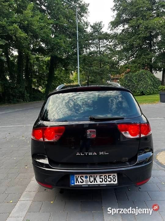 Czarny Używany 2006 Seat Altea XL Minivan | 11 500 zł (Uczciwa cena) - Obraz 1/4