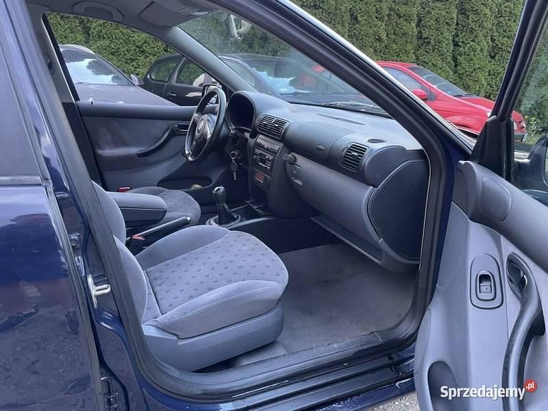 Granatowy Używany 1999 Seat Toledo Sedan/Limuzyna | 2100 zł (Dobra cena) - Obraz 1/4