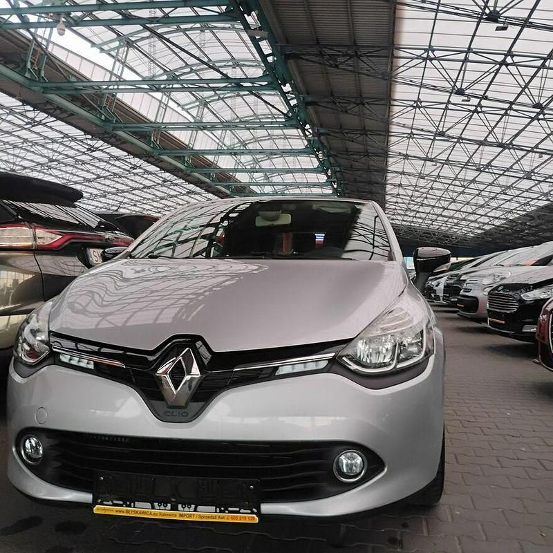 Używany Renault Clio IV 90 KM (66 kW) 2013 Srebrny (metalik) Hatchback