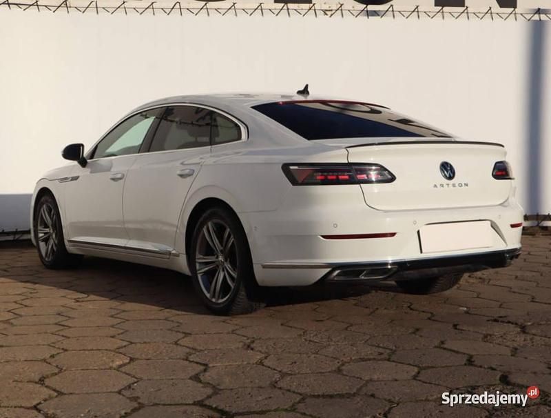 Używany VW Arteon 190 KM (139 kW) 2020 Biały Sedan/Limuzyna