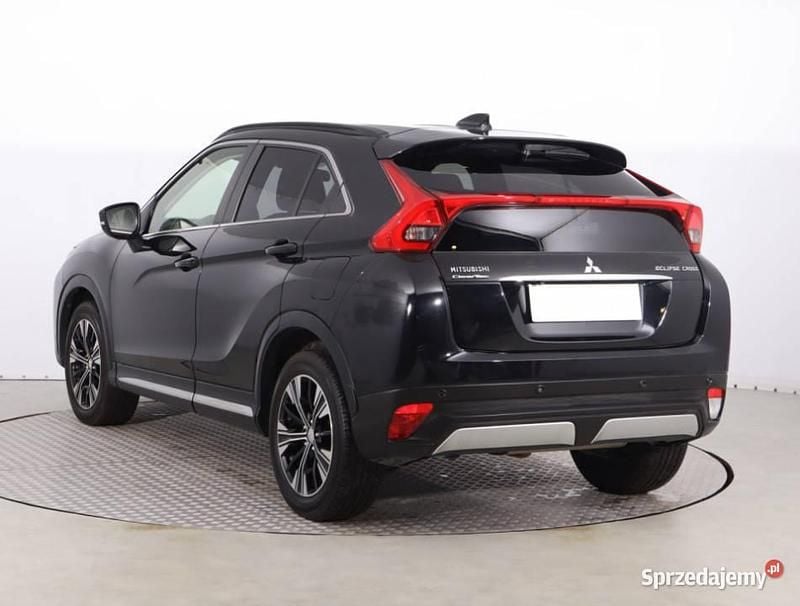 Używany Mitsubishi Eclipse 2017 Czarny SUV
