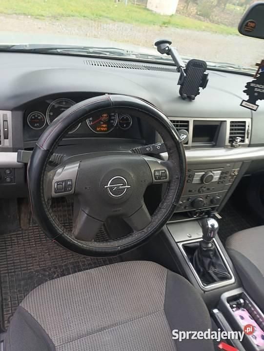 Używany Opel Vectra 2004 Szary Kombi