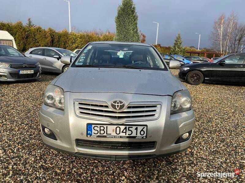 Srebrny Używany 2008 Toyota Avensis Sedan/Limuzyna | 7990 zł (Super Cena) - Obraz 1/4