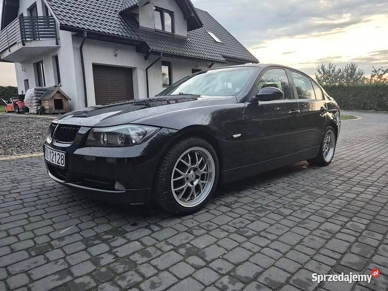 Czarny Używany 2007 BMW 320 Sedan/Limuzyna | 17 900 zł (Uczciwa cena) - Obraz 1/4