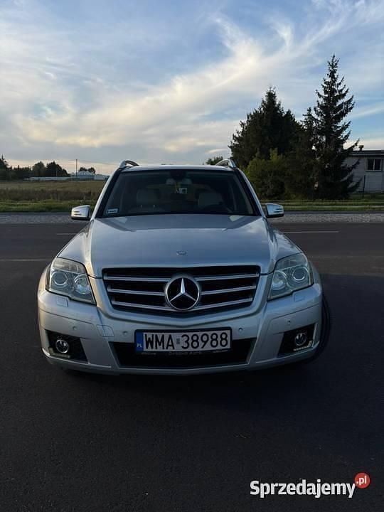 Srebrny Używany 2009 Mercedes GLC220 SUV | 46 000 zł - Obraz 1/4