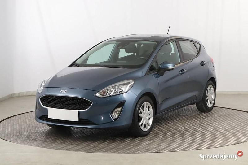 Używany Ford Fiesta 2018 Niebieski Hatchback