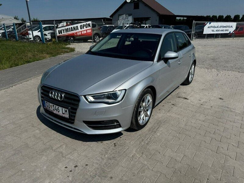 Srebrny Używany 2013 Audi A3 Sedan/Limuzyna | 41 999 zł (Uczciwa cena) - Obraz 1/4