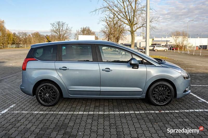 Używany Peugeot 5008 2009 Minivan