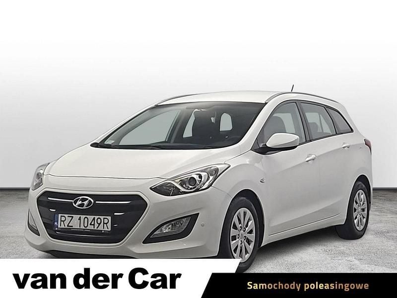 Biały Używany 2016 Hyundai i30 Kombi | 38 900 zł (Uczciwa cena) - Obraz 1/4
