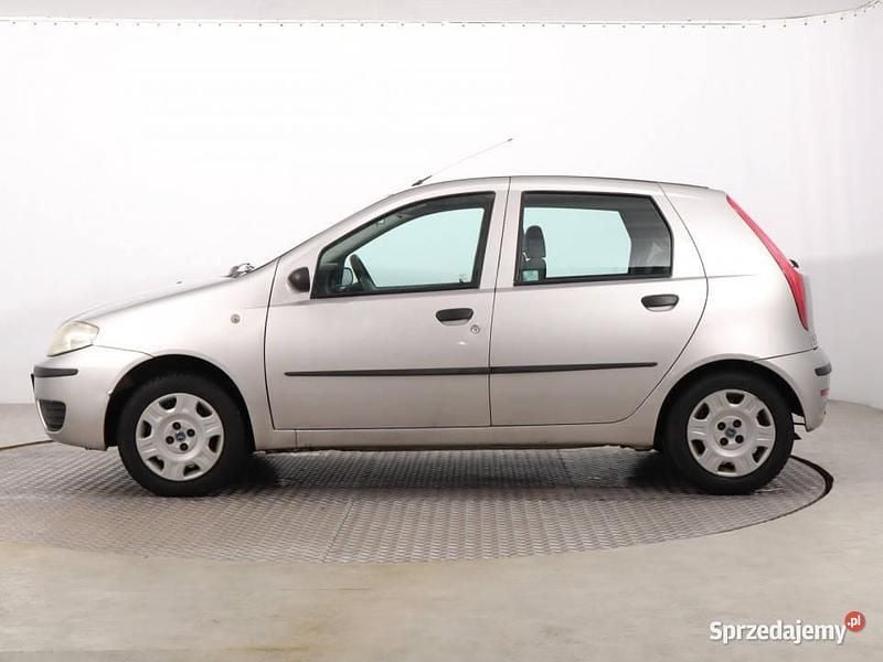 Używany Fiat Punto 2004 Srebrny Hatchback