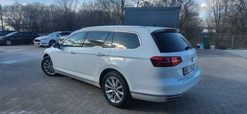 Używany VW Passat 190 KM (139 kW) 2016 Biały Kombi
