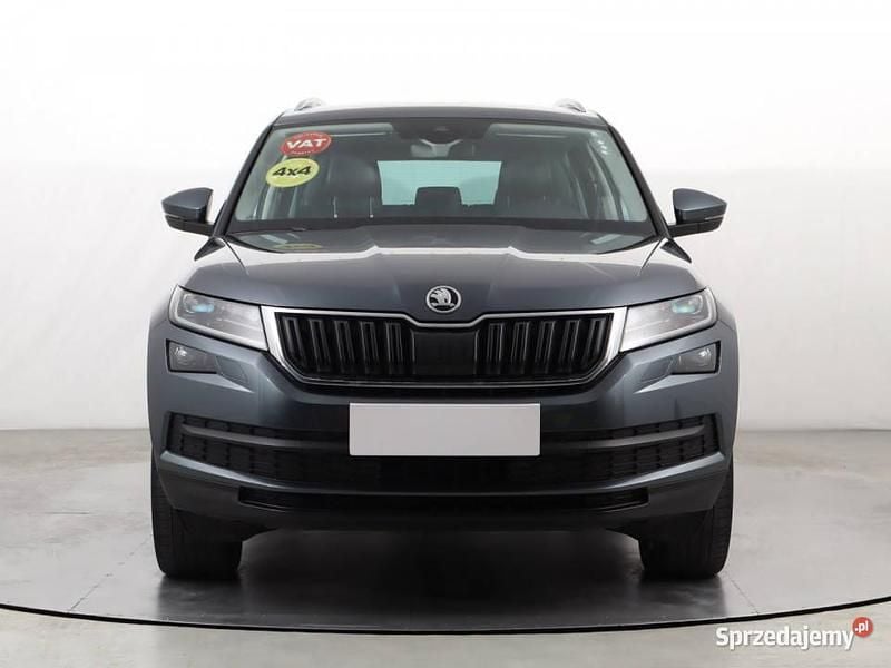 Szary Używany 2018 Skoda Kodiaq SUV | 96 999 zł (Uczciwa cena) - Obraz 1/4