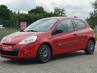 Czerwony Używany 2009 Renault Clio III Expression Hatchback | 12 900 zł (Dość drogi) - Obraz 1/4