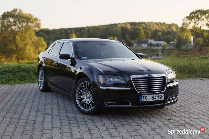 Czarny Używany 2014 Chrysler 300 Sedan/Limuzyna | 52 500 zł - Obraz 1/4