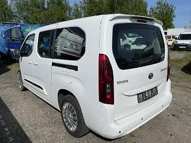 Biały Używany 2021 Toyota Proace Verso City Kombi | 23 500 zł - Obraz 1/4