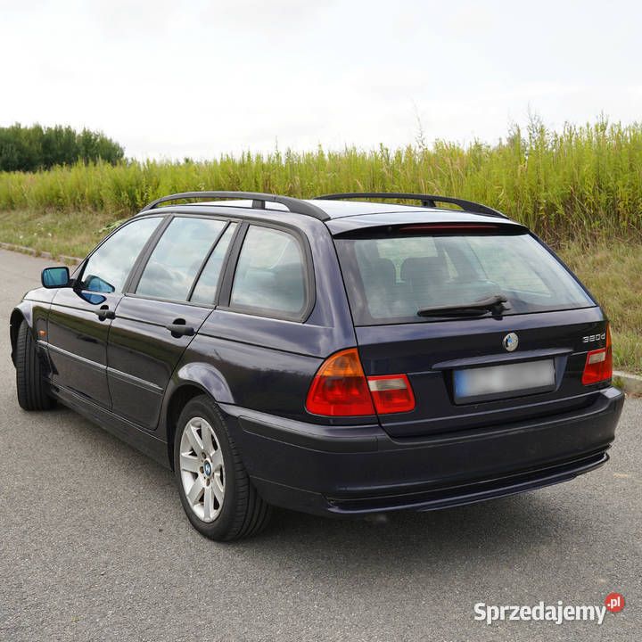 Granatowy Używany 2001 BMW 320 Sedan/Limuzyna | 10 000 zł (Dość drogi) - Obraz 1/4
