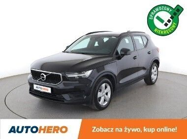 Czarny Używany 2020 Volvo XC40 Momentum SUV | 94 000 zł (Super Cena) - Obraz 1/3