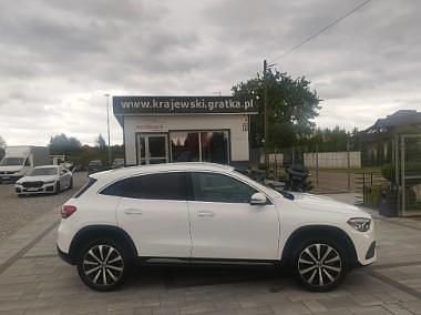 Biały Używany 2021 Mercedes A250 SUV | 129 800 zł - Obraz 1/4