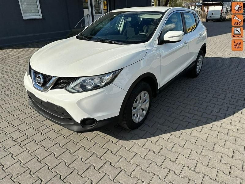 Używany Nissan Qashqai 115 KM (84 kW) 2015 Biały SUV