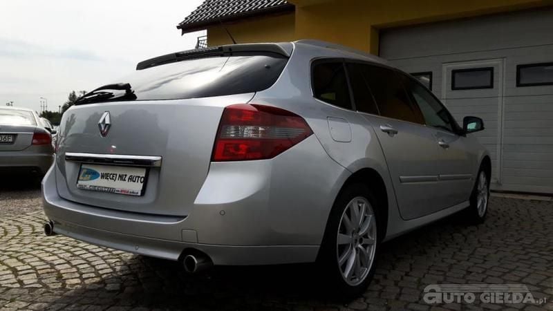 Używany Renault Laguna III 2012 Srebrny metalik