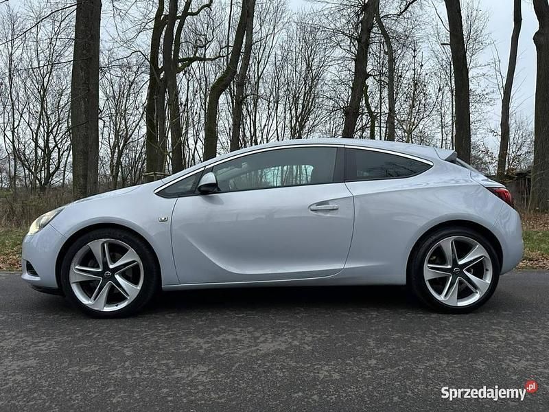 Używany Opel Astra GTC Sport 2012 Niebieski Coupe