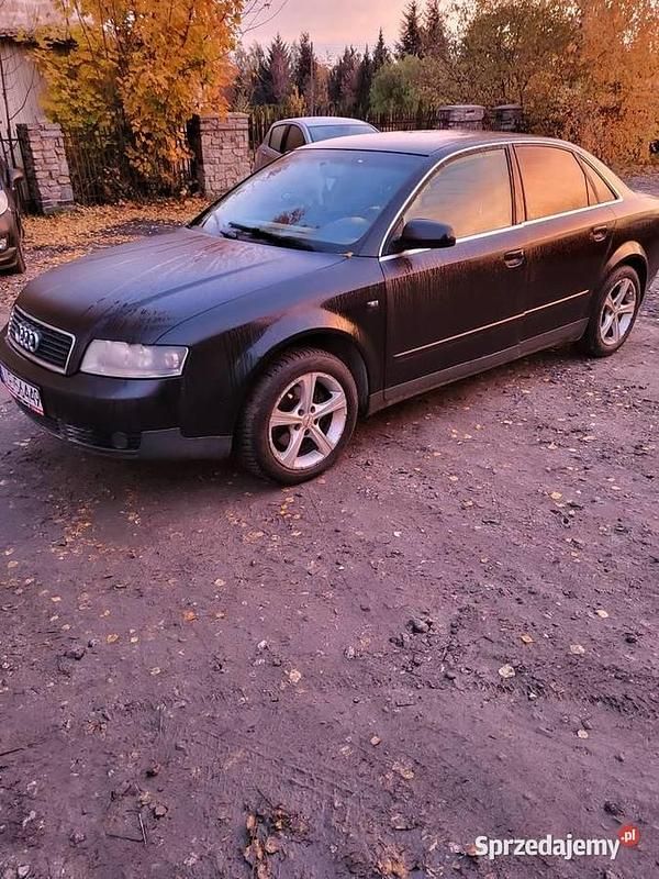 Używany Audi A4 2004 Czarny Sedan/Limuzyna