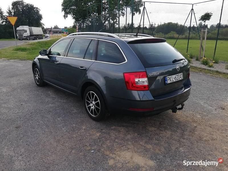 Używany Skoda Octavia 2018 Szary Kombi