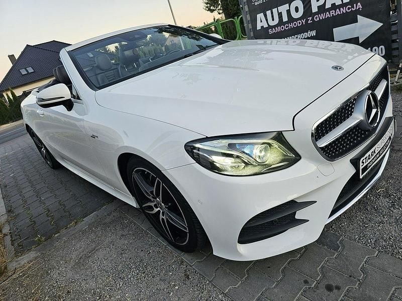 Biały (metalik, perła) Używany 2018 Mercedes E220 Kabriolet | 139 999 zł (Dość drogi) - Obraz 1/4