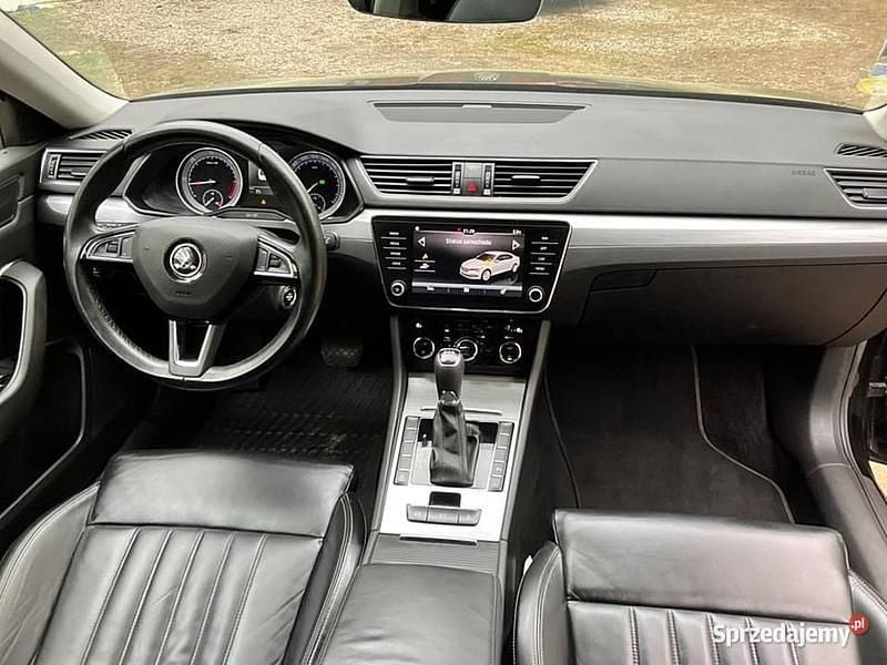 Czarny Używany 2019 Skoda Superb Hatchback | 39 900 zł (Super Cena) - Obraz 1/4