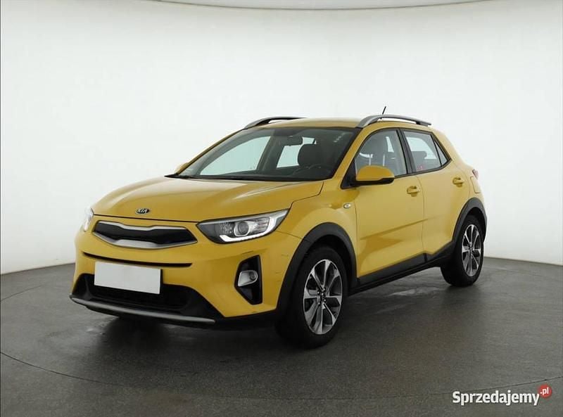 Używany Kia Stonic 100 KM (73 kW) 2018 Żółty SUV