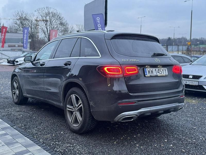 Używany Mercedes GLC200 163 KM (119 kW) 2019 Czarny SUV