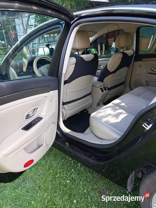 Używany Renault Laguna III 140 KM (102 kW) 2008