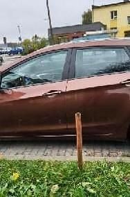 Używany Hyundai i30 90 KM (66 kW) 2013 Brązowy (metalik) Kombi