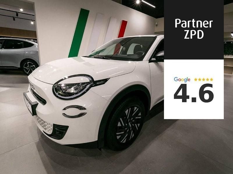 Nowe Fiat 600 Pop 110 KM (80 kW) 2025 Lakier pastelowy biały gelato SUV