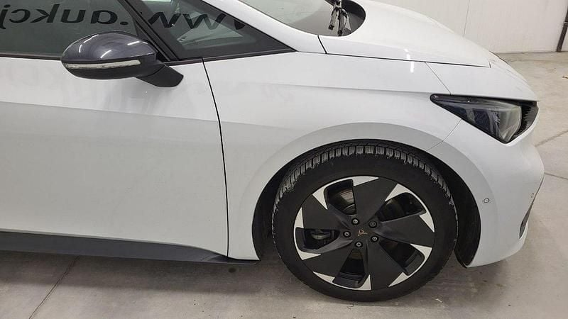 Używany Cupra Born e-Boost 169 kW (231 KM) 2022 Biały Hatchback