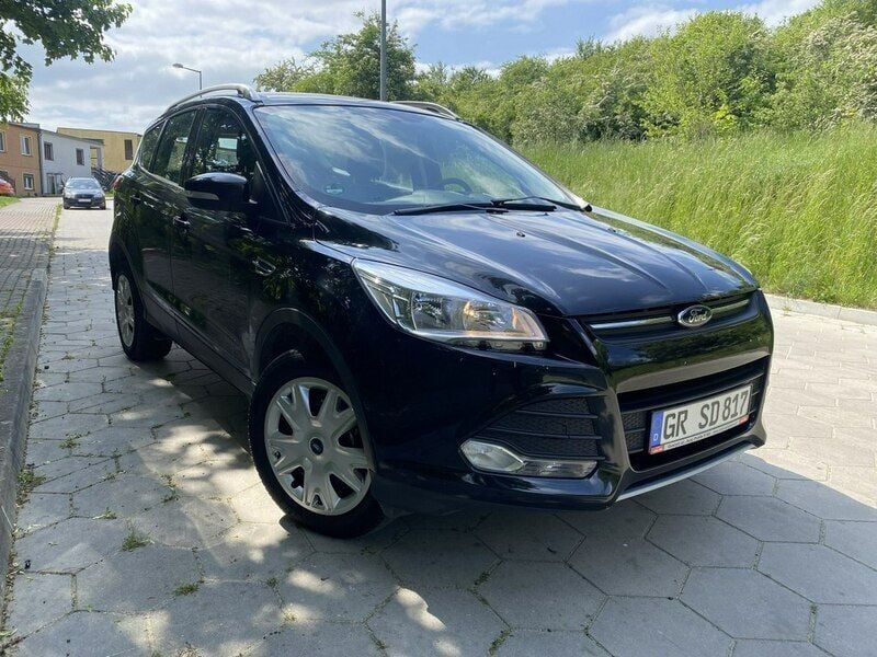 Czarny Używany 2013 Ford Kuga Trend SUV | 46 999 zł (Uczciwa cena) - Obraz 1/4