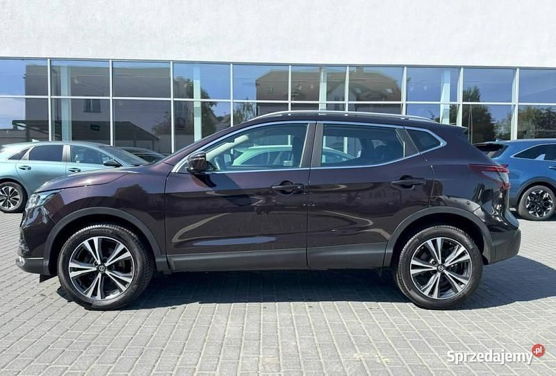 Fioletowy Używany 2020 Nissan Qashqai SUV | 71 900 zł (Dobra cena) - Obraz 1/4