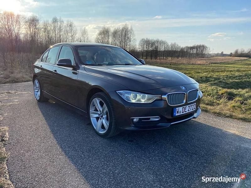 Brązowy Używany 2012 BMW 320 Sport Line Sedan/Limuzyna | 29 900 zł (Uczciwa cena) - Obraz 1/4