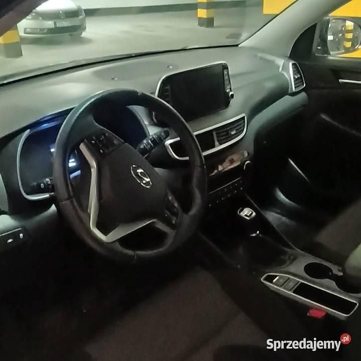 Szary Używany 2021 Hyundai Tucson SUV | 86 000 zł (Uczciwa cena) - Obraz 1/4