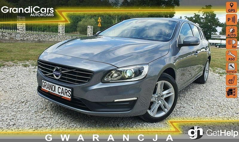 Szary Używany 2017 Volvo V60 Momentum Kombi | 44 600 zł (Dobra cena) - Obraz 1/4