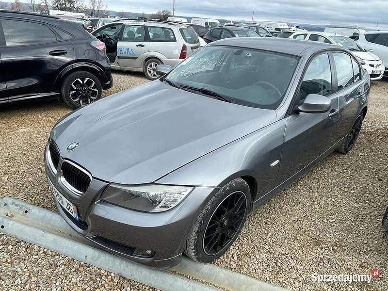 Szary Używany 2009 BMW 116 Comfort Edition Hatchback | 8300 zł - Obraz 1/4