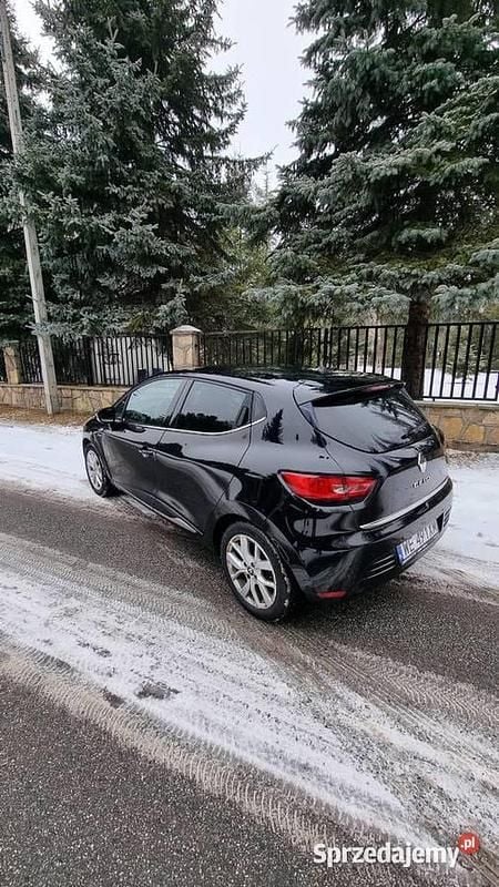Używany Renault Clio IV 2019 Czarny Hatchback