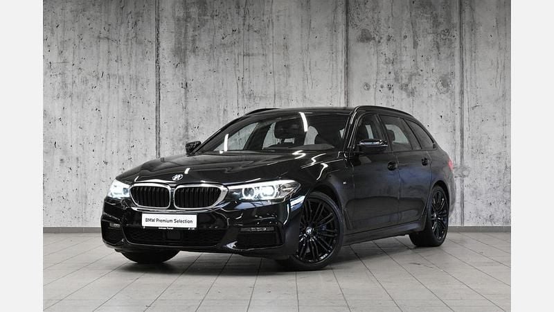 Black sapphire metallic metalizowany Używany 2019 BMW 540 Shadowline Kombi | 162 900 zł - Obraz 1/3