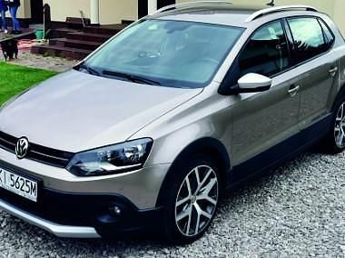 Beżowy Używany 2015 VW Polo Hatchback | 31 900 zł (Dość drogi) - Obraz 1/4