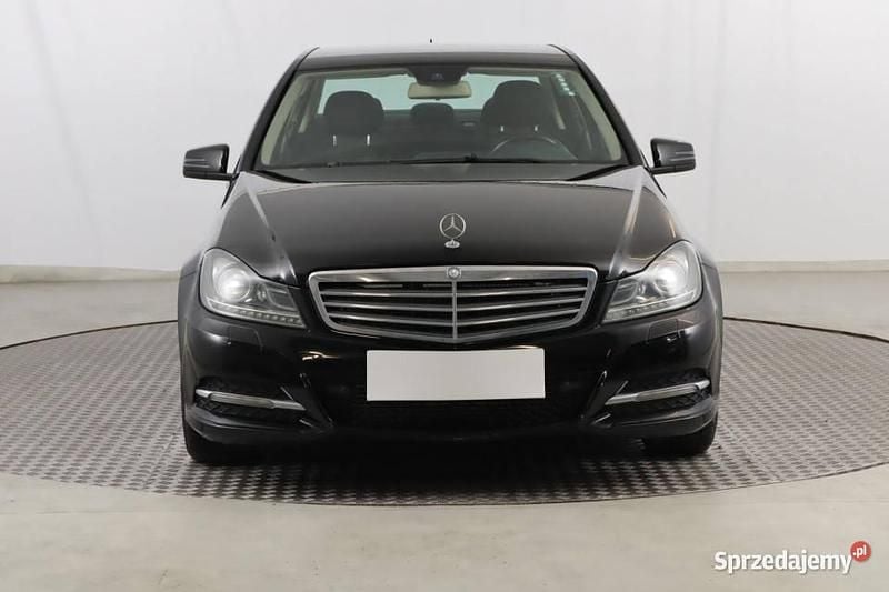 Używany Mercedes C200 184 KM (135 kW) 2012 Czarny Sedan/Limuzyna