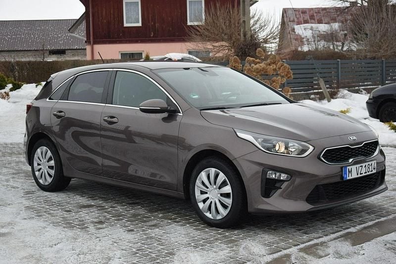 Używany Kia Ceed 120 KM (88 kW) 2019 Brązowy Hatchback