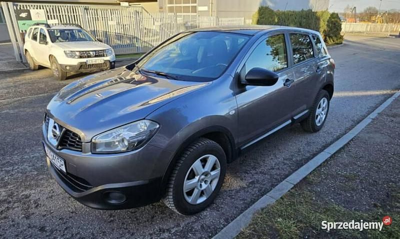 Używany Nissan Qashqai 117 KM (86 kW) 2013 Szary SUV