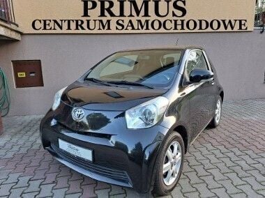 Czarny Używany 2009 Toyota iQ Hatchback | 11 990 zł - Obraz 1/4