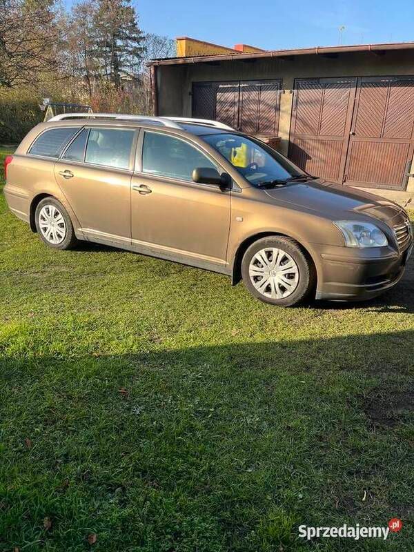 Używany 2004 Toyota Avensis T2 | 5500 zł (Uczciwa cena) - Obraz 1/4