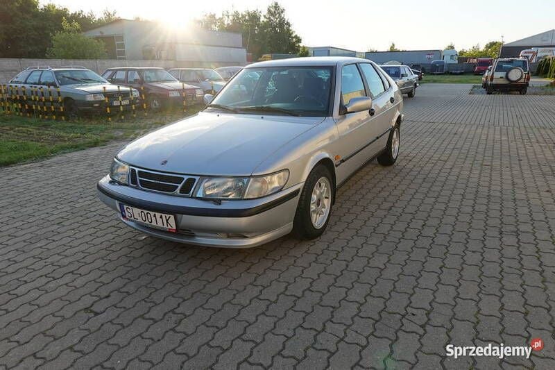 Używany Saab 900 1997 Srebrny Hatchback